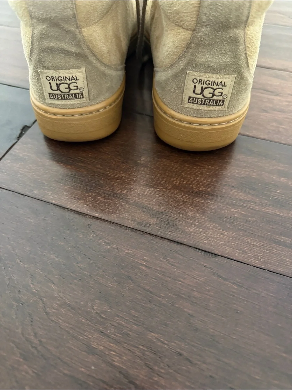 UGG Men's Chukka Suede Boots in Tan